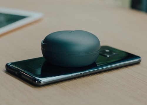 Androidとワイヤレスイヤホンを接続のイメージ