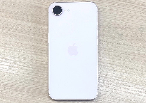 iPhone 17e背面